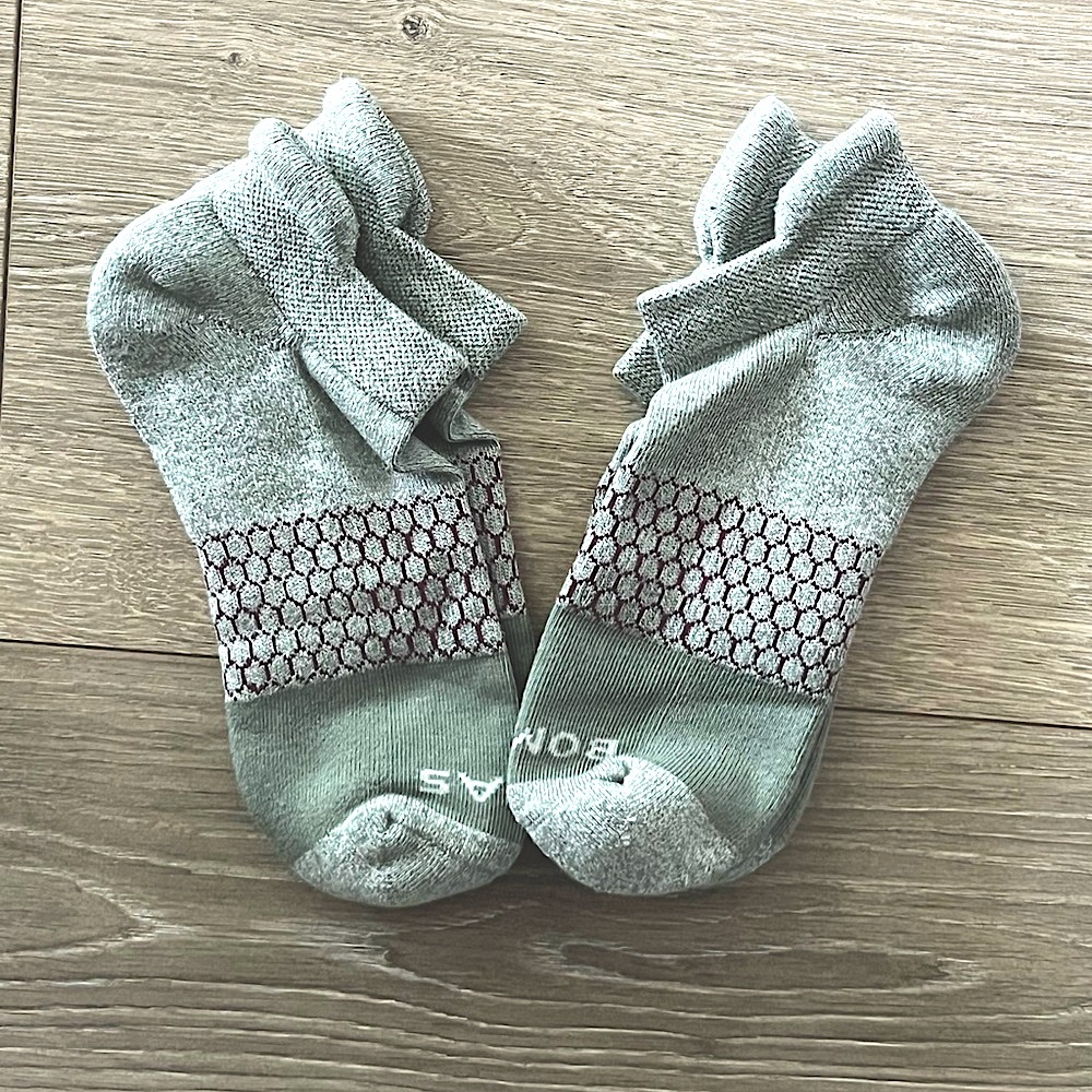 NWOT Womans Gray Bombas Tab Socks
